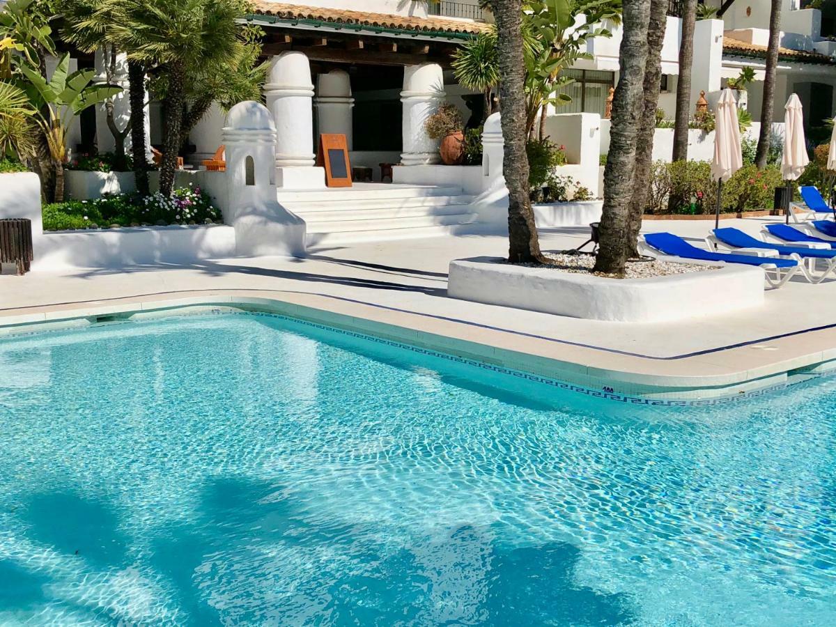 Luxury Apartment In La Isla, Walking Distance To Puerto Banus Marbella Exterior foto