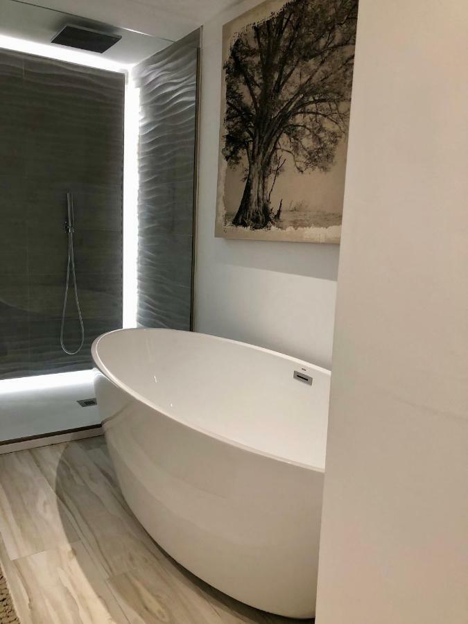 Luxury Apartment In La Isla, Walking Distance To Puerto Banus Marbella Exterior foto